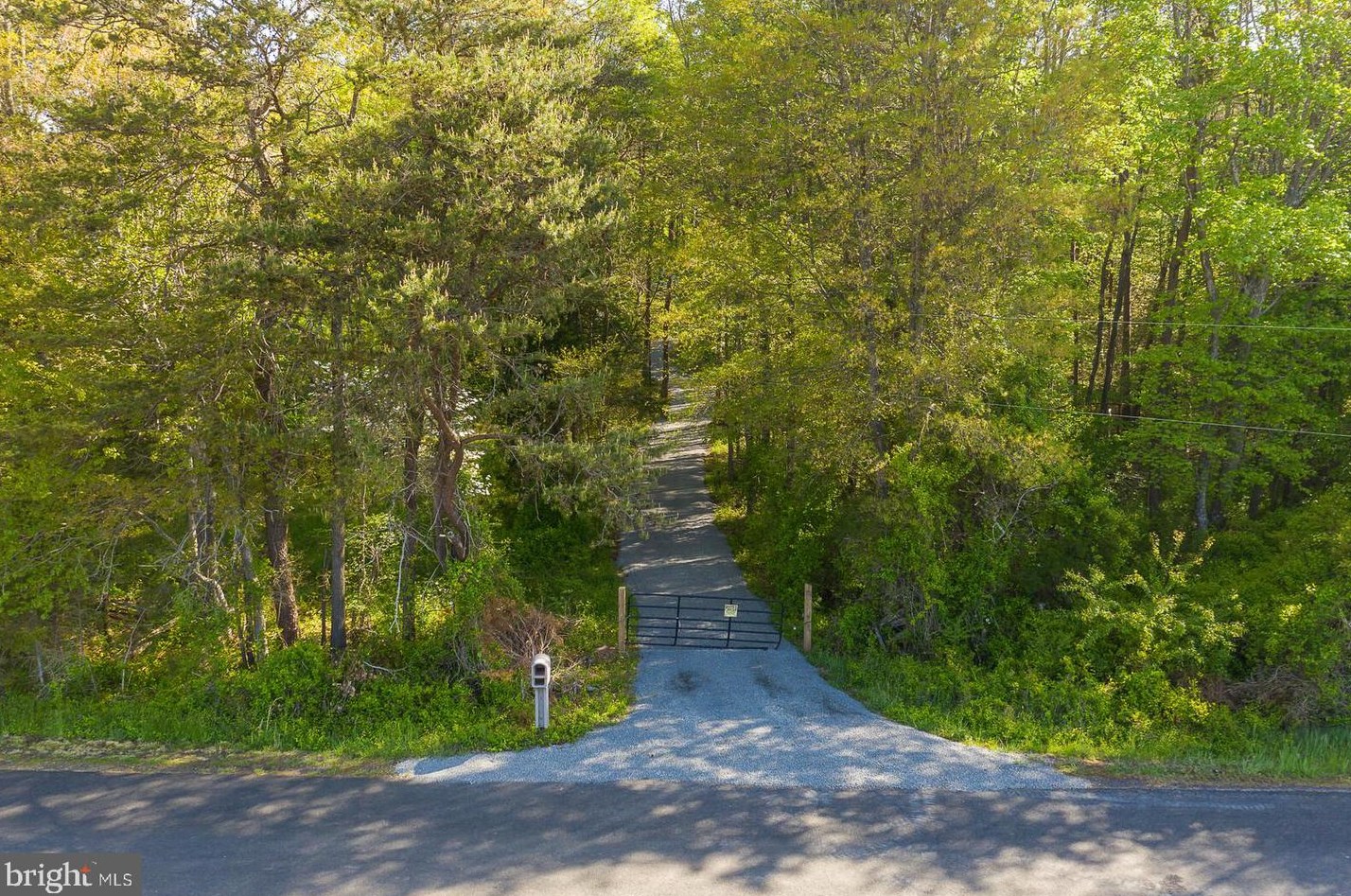 12261 Old Mill Rd, Midland, VA 22728