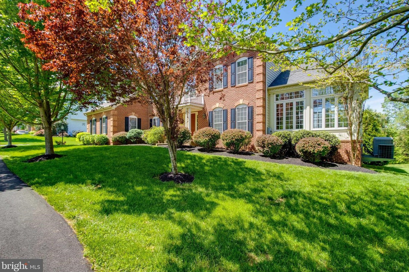 6342 Redwinged Blackbird Dr, Warrenton, VA 20187-4701