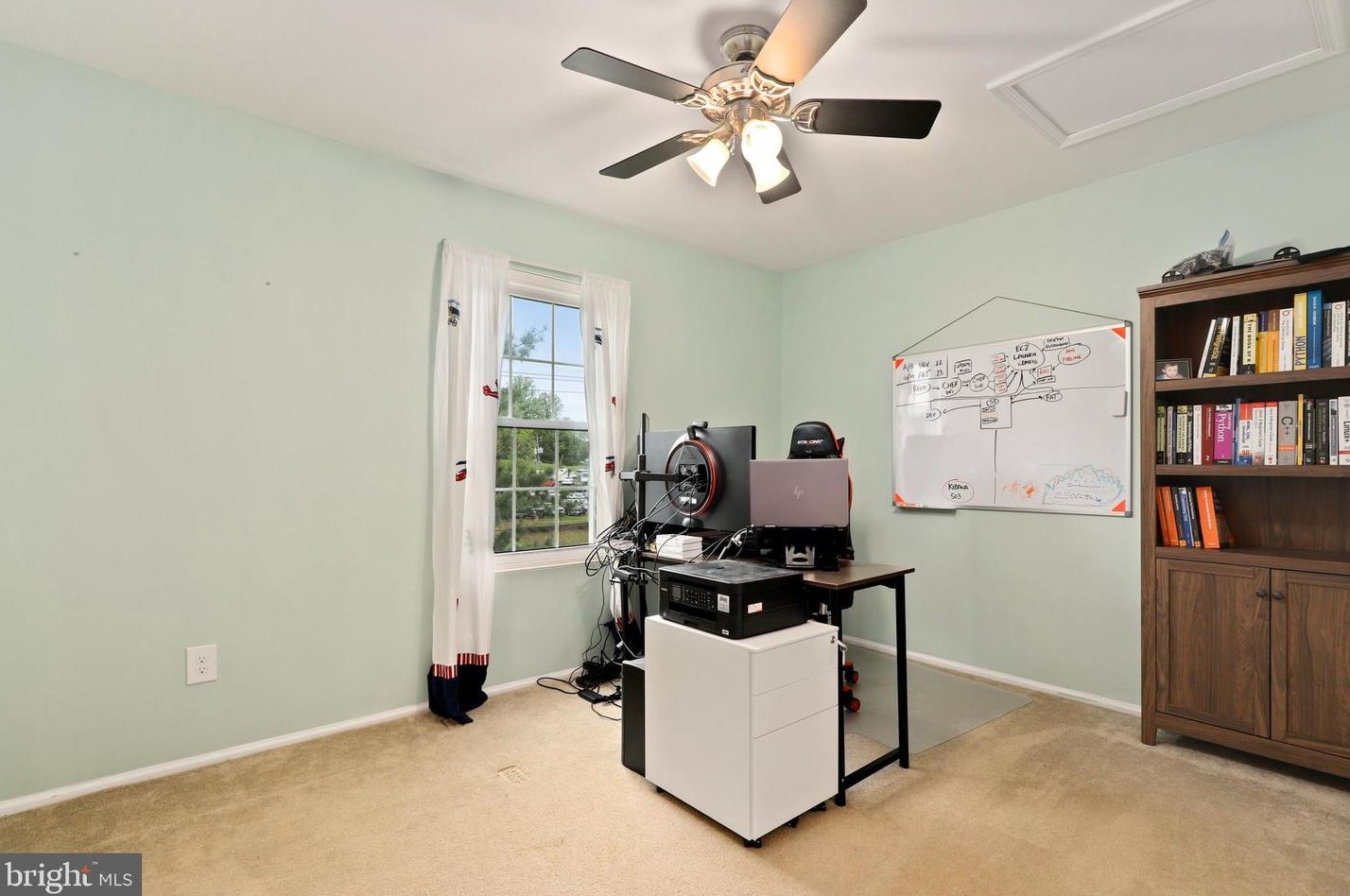 7333 Hazelwood Ct, Warrenton VA  20187-4140 exterior