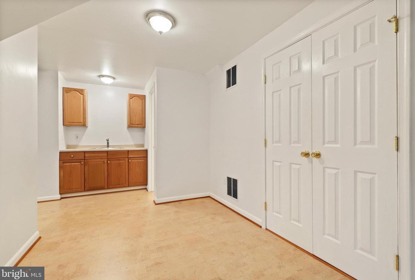 7333 Hazelwood Ct, Warrenton VA  20187-4140 exterior