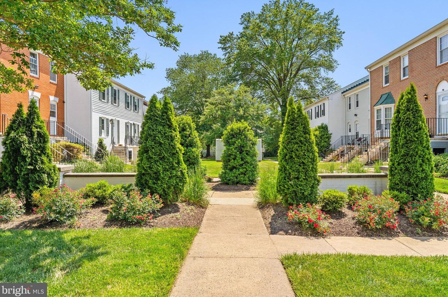 103 Leeds Ct, Warrenton VA  20186-3618 exterior