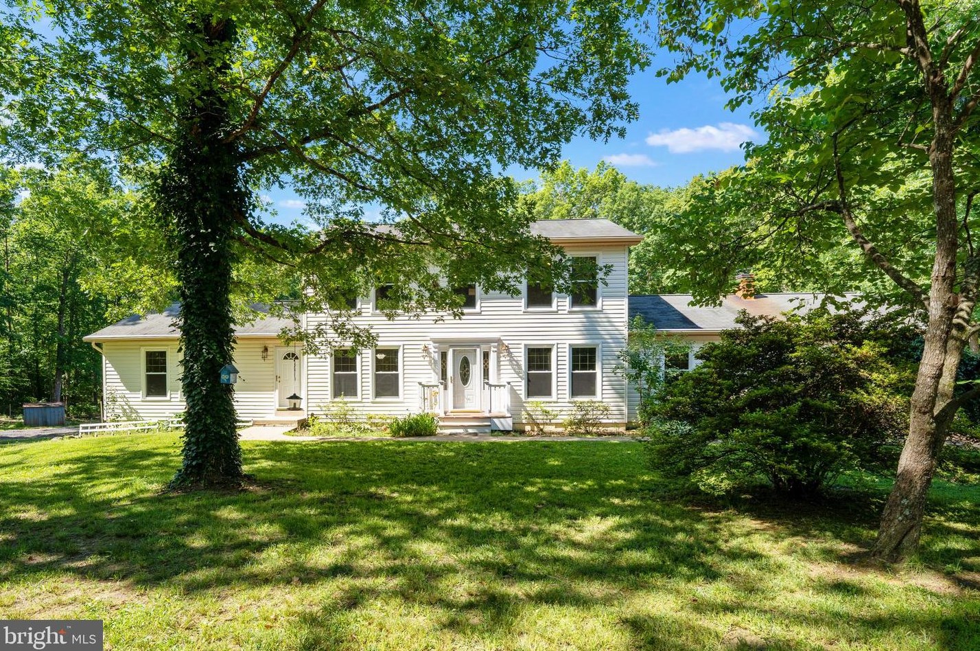 5459 Huckleberry Ln, Sumerduck, VA 22742-1813