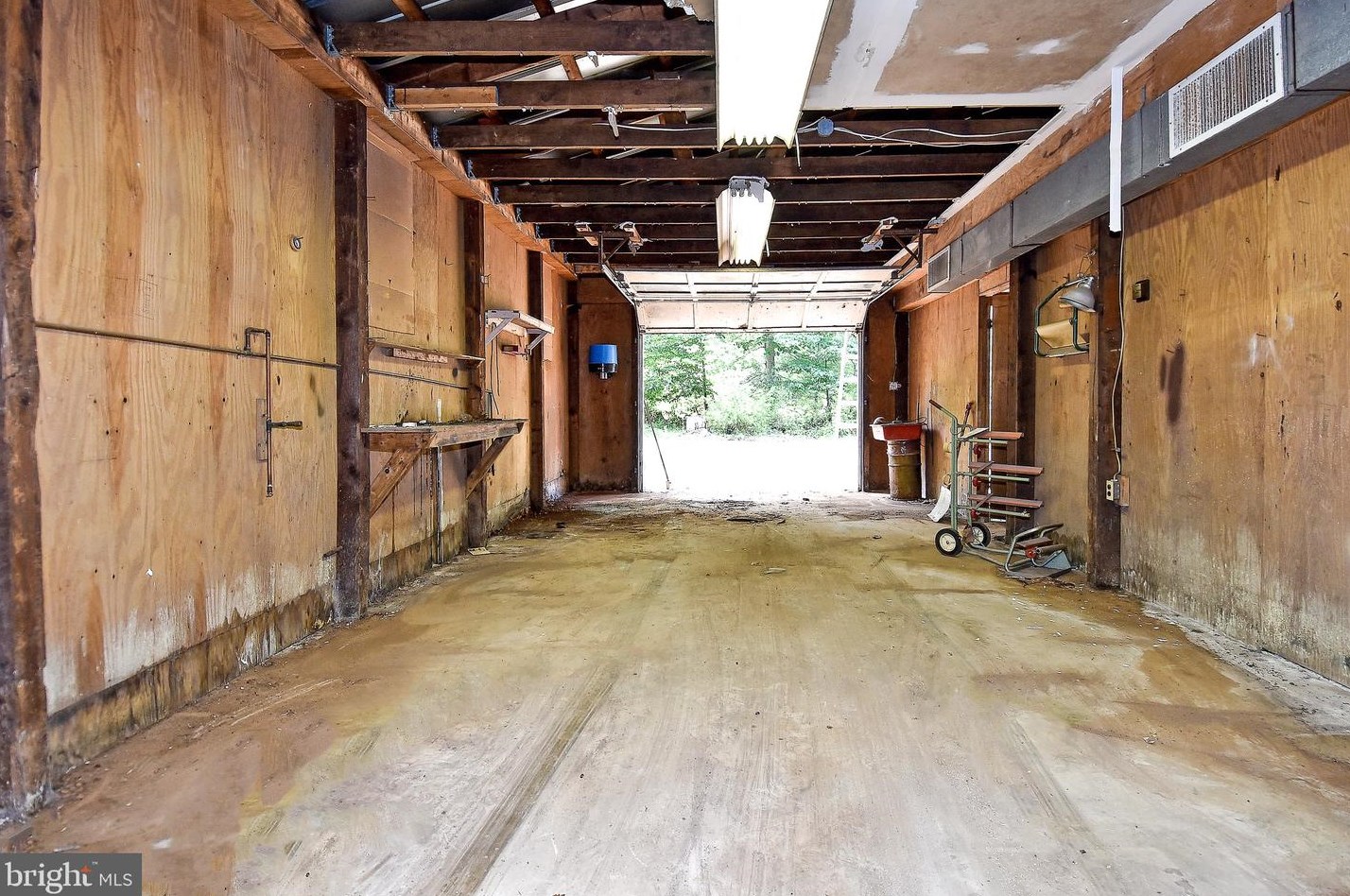 7074 Riley Rd, Warrenton VA  20187-8900 exterior