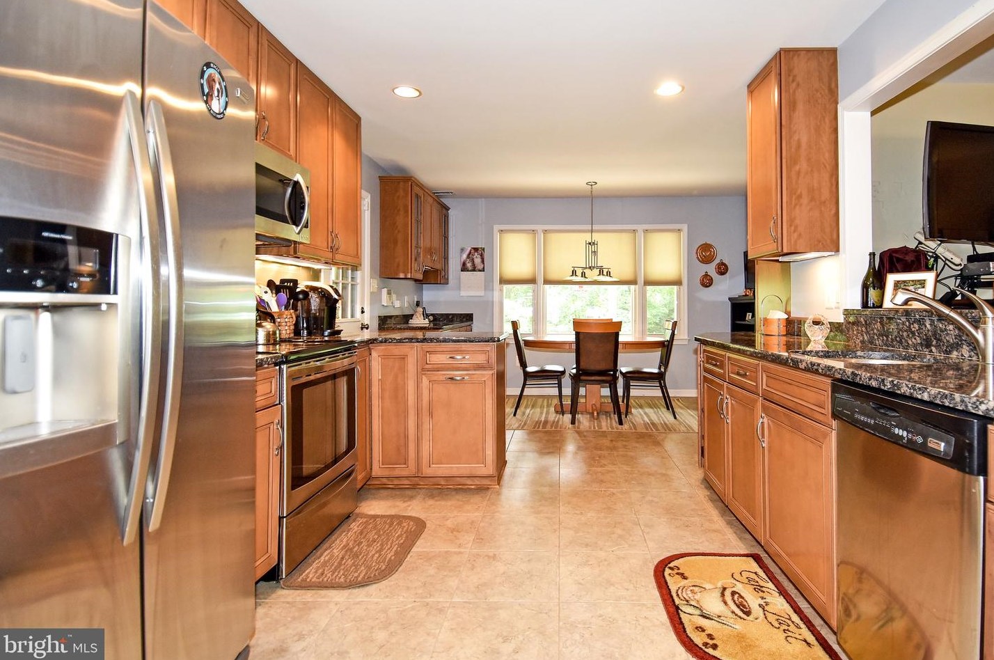7074 Riley Rd, Warrenton VA  20187-8900 exterior