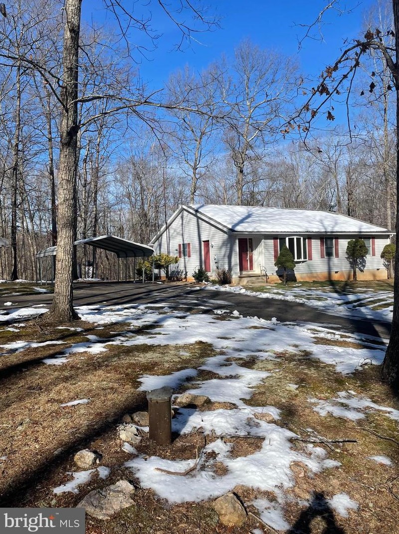 14204 Royalls Mill Rd, Sumerduck VA  22742-2060 exterior