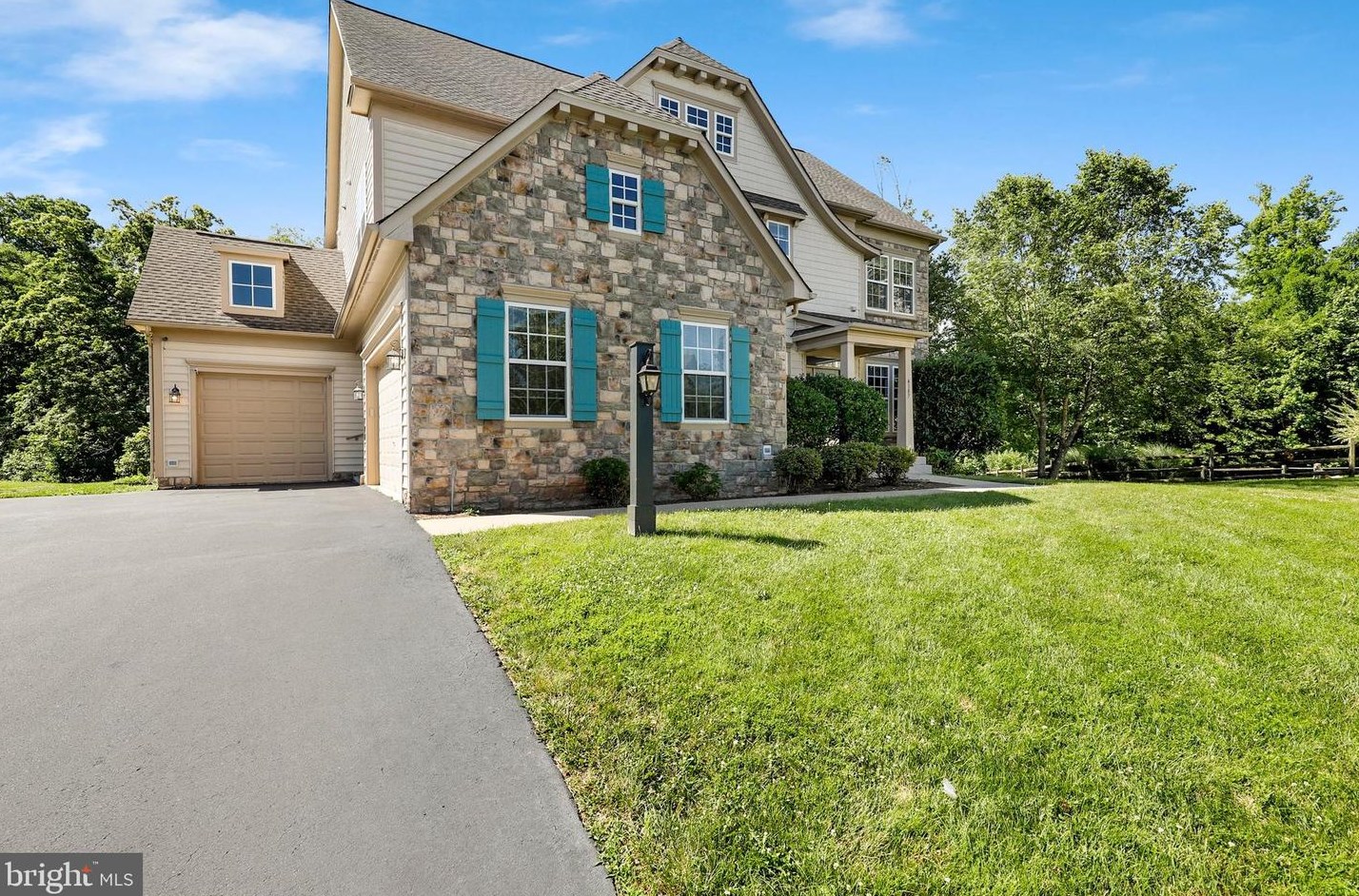 4187 Cray Dr, Warrenton, VA 20187