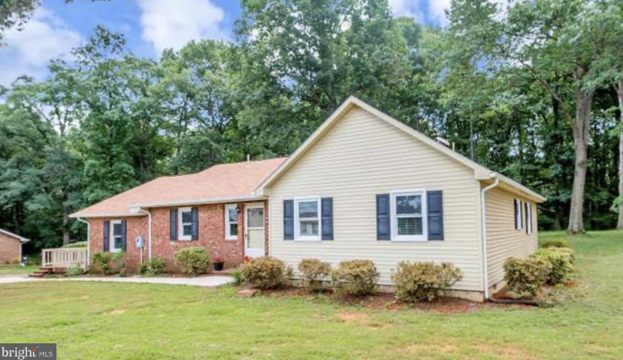 7211 Covingtons Corner Rd, Bealeton, VA 22712