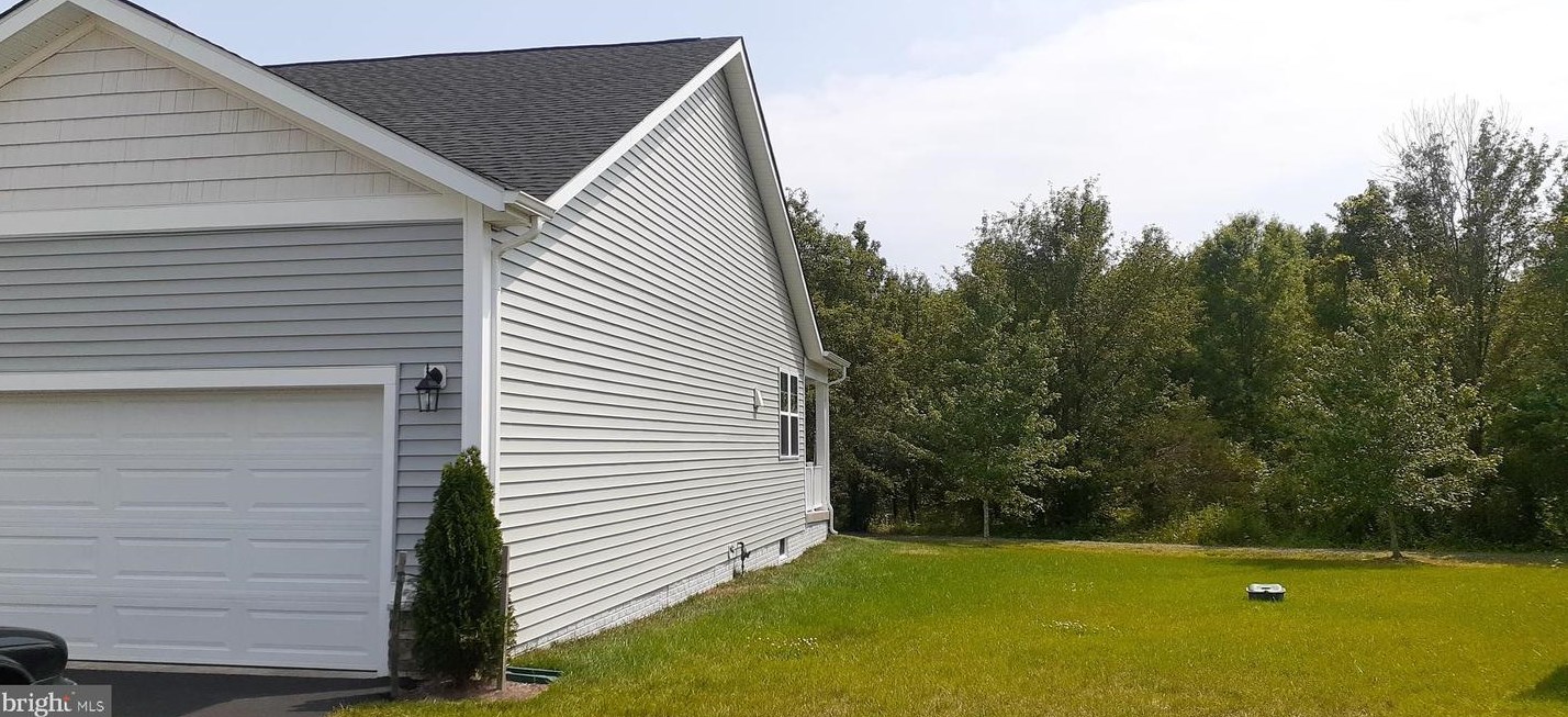 11206 Callie Jo Ct, Bealeton VA  22712-2005 exterior