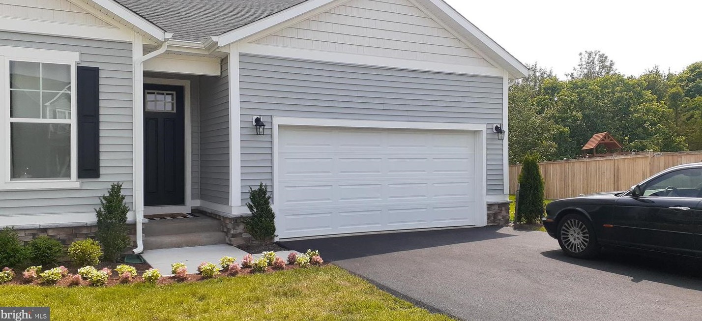 11206 Callie Jo Ct, Bealeton VA  22712-2005 exterior