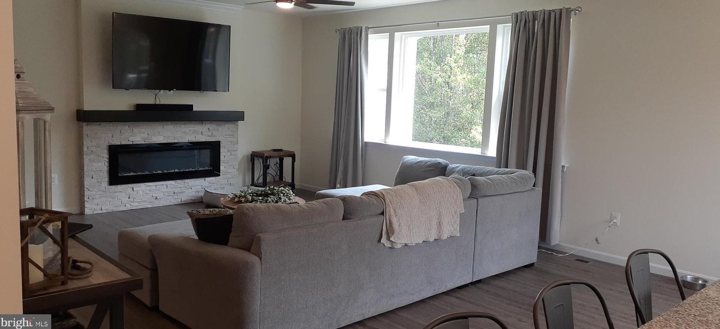 11206 Callie Jo Ct, Bealeton VA  22712-2005 exterior