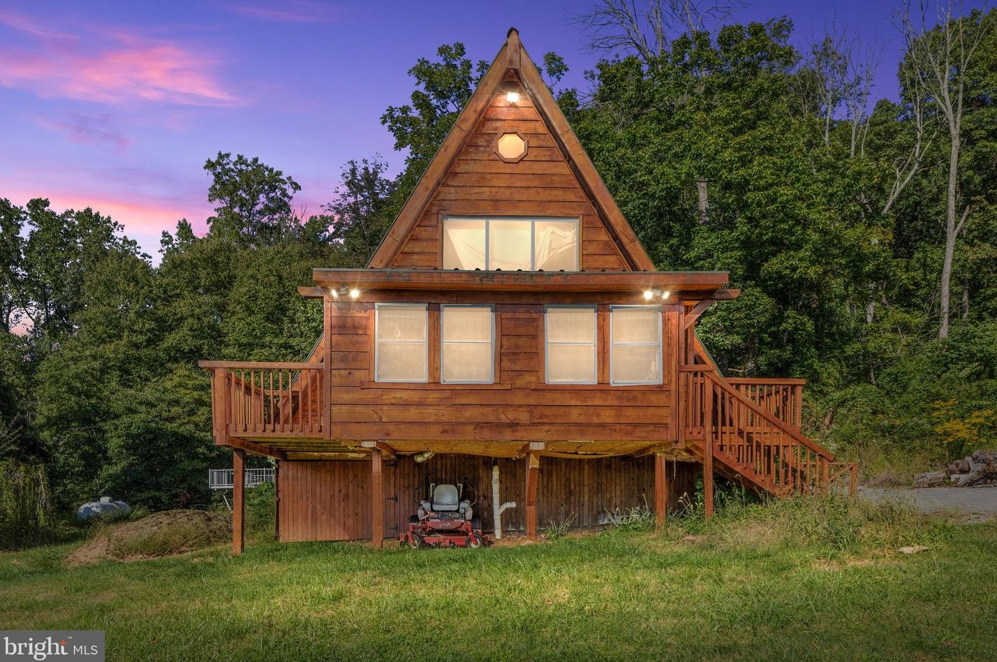 2547 Tuckers Ln, Linden, VA 22642