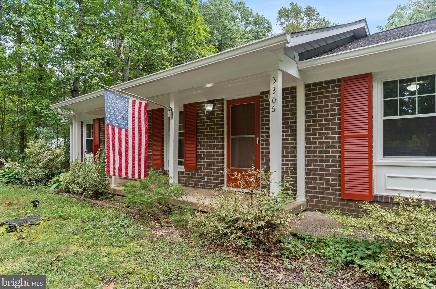 3306 Daffan Dr, Catlett, VA 20119-1821