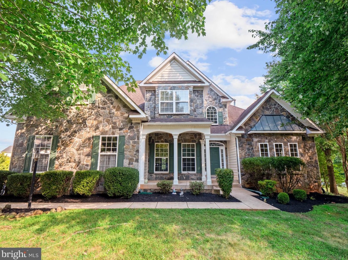 7533 Admiral Nelson Dr, Warrenton, VA 20186-9705