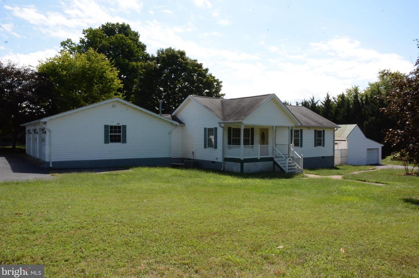 5129 Broad Run Church Rd, Warrenton VA  20187-2705 exterior