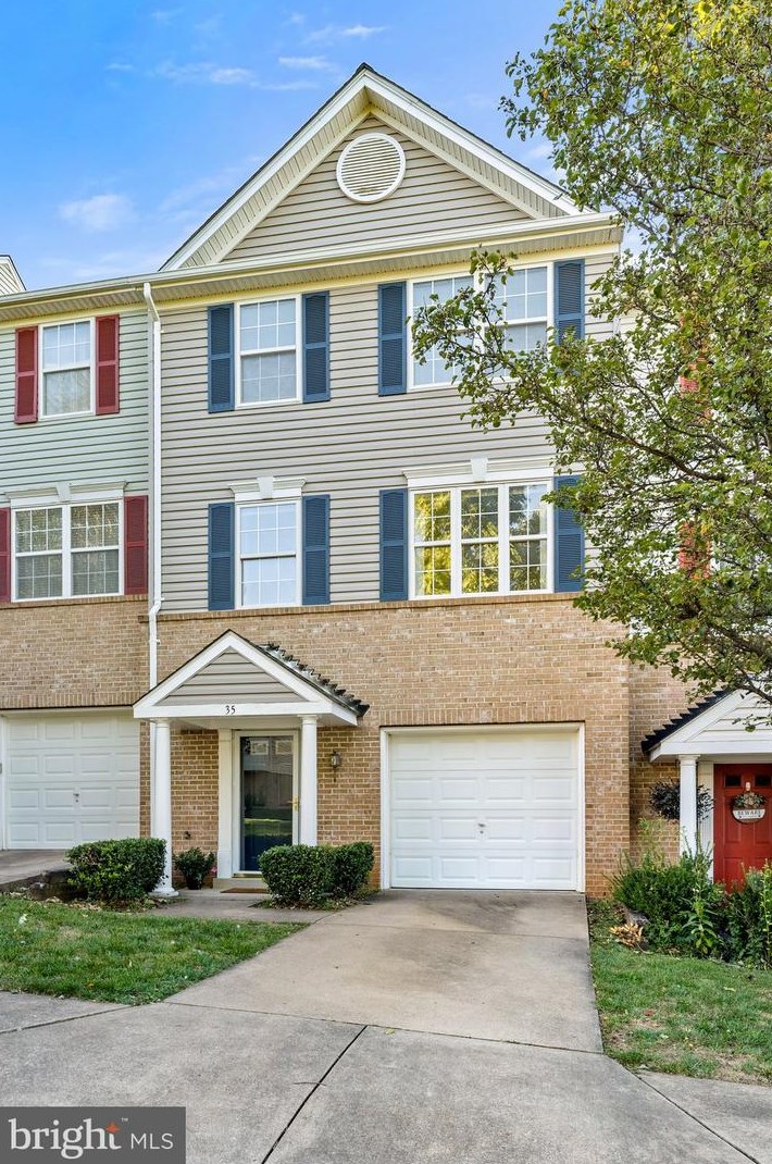 35 Sire Way, Warrenton, VA 20186-3068