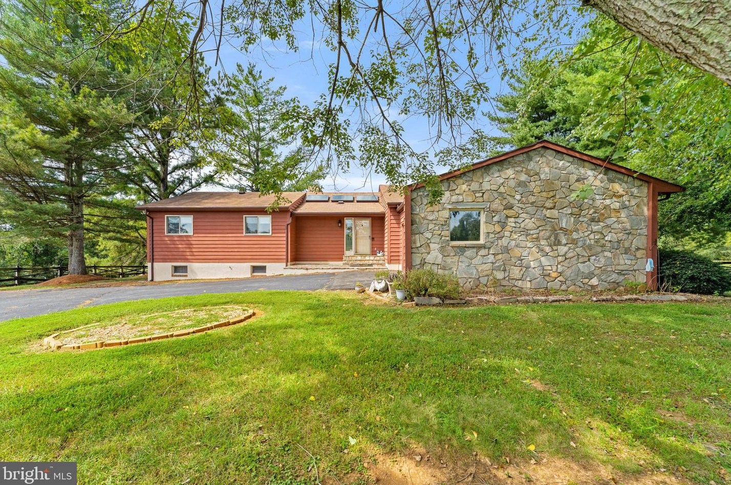 13540 Marsh Rd, Bealeton, VA 22712-9660