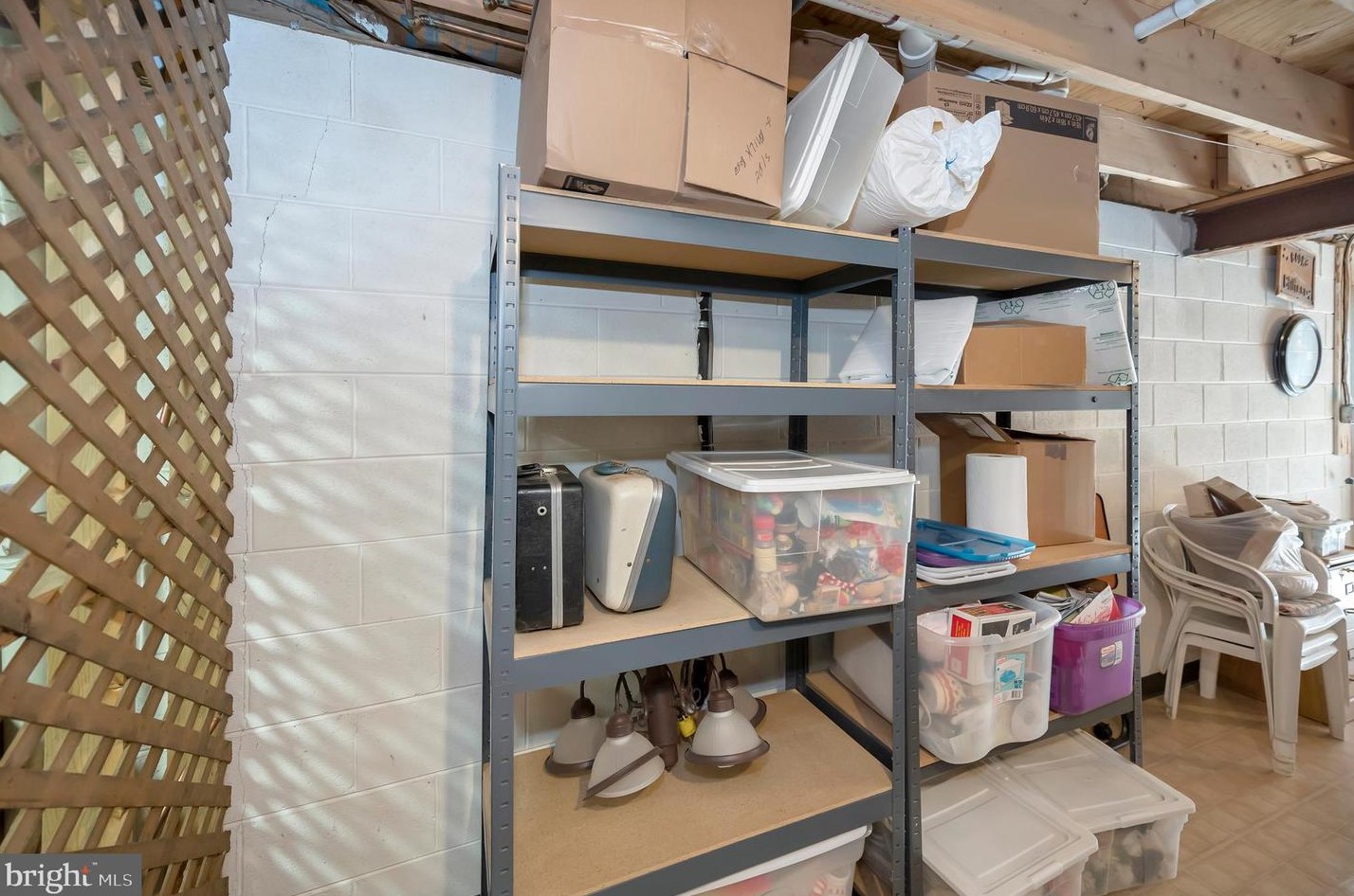 7136 Westmoreland Dr, Warrenton VA  20187-4452 exterior