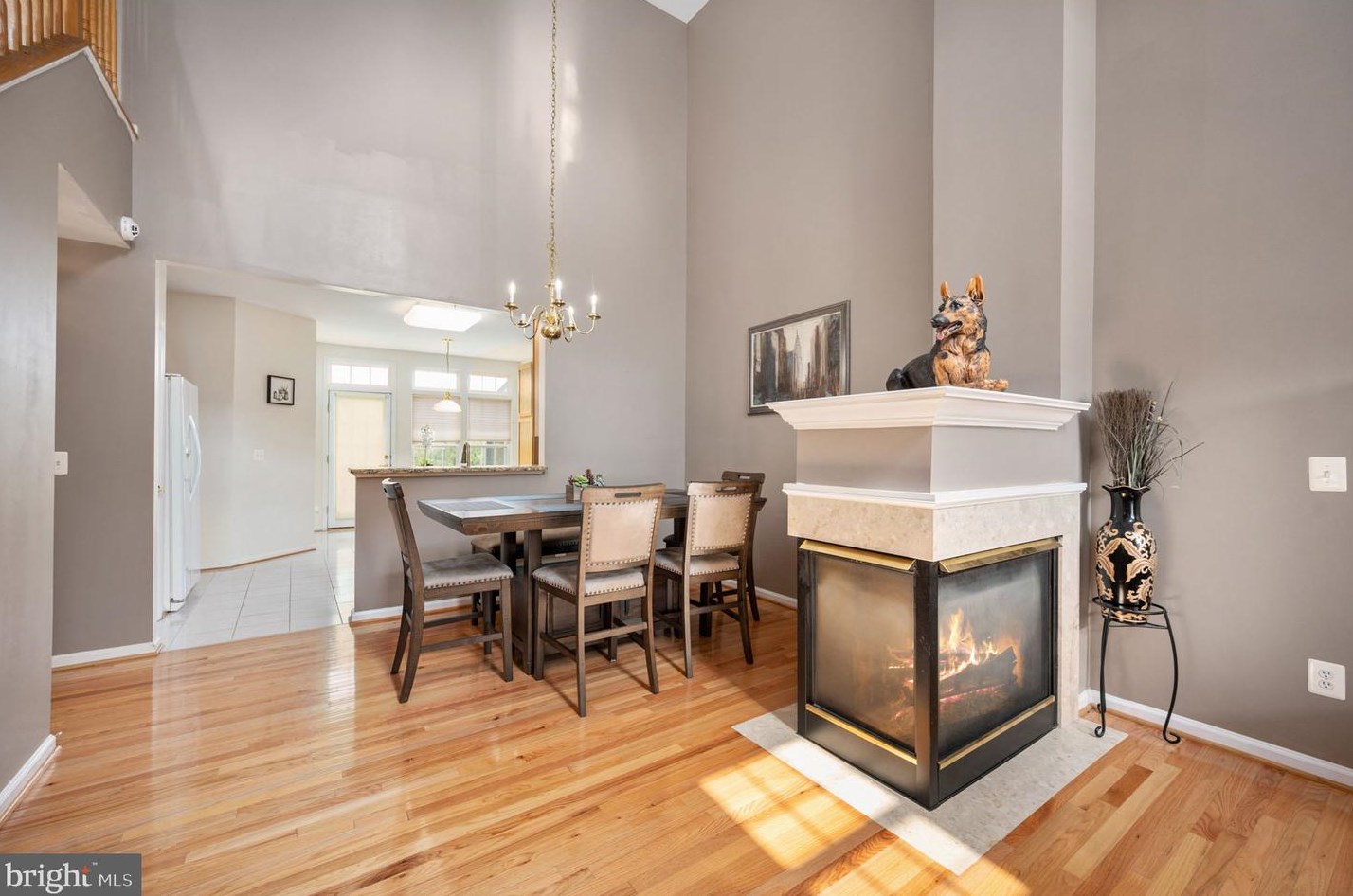 256 Sapphire Ct, Warrenton VA  20186-4340 exterior