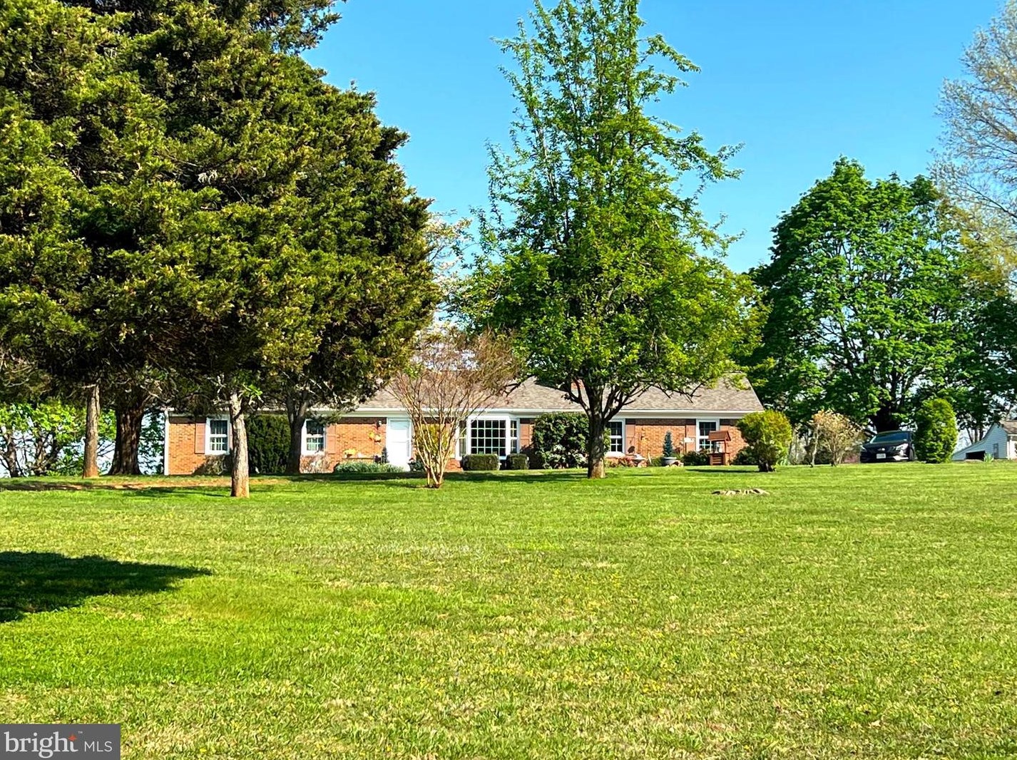 9305 Old Waterloo Rd, Warrenton, VA 20186-7541
