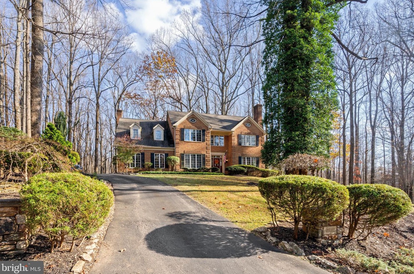 6637 Plantation Ln, Warrenton, VA 20187