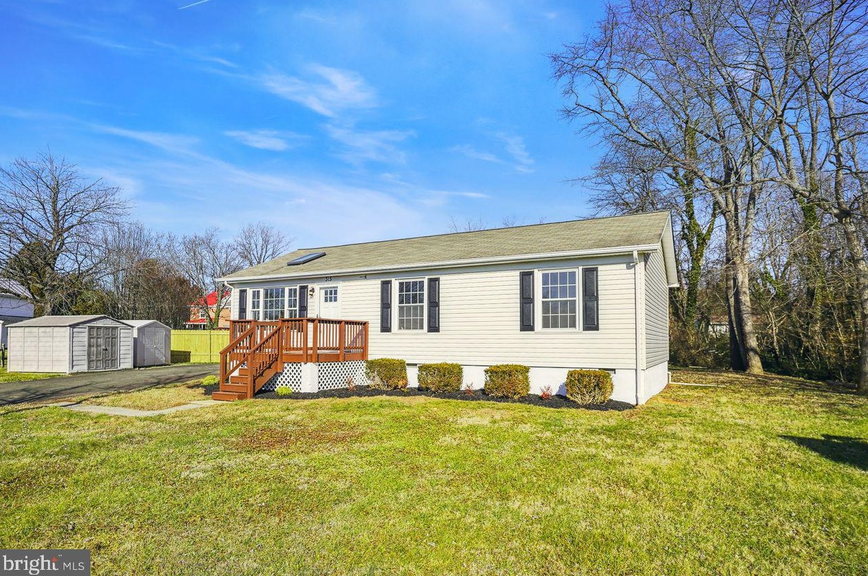315 W Bowen St, Remington, VA 22734