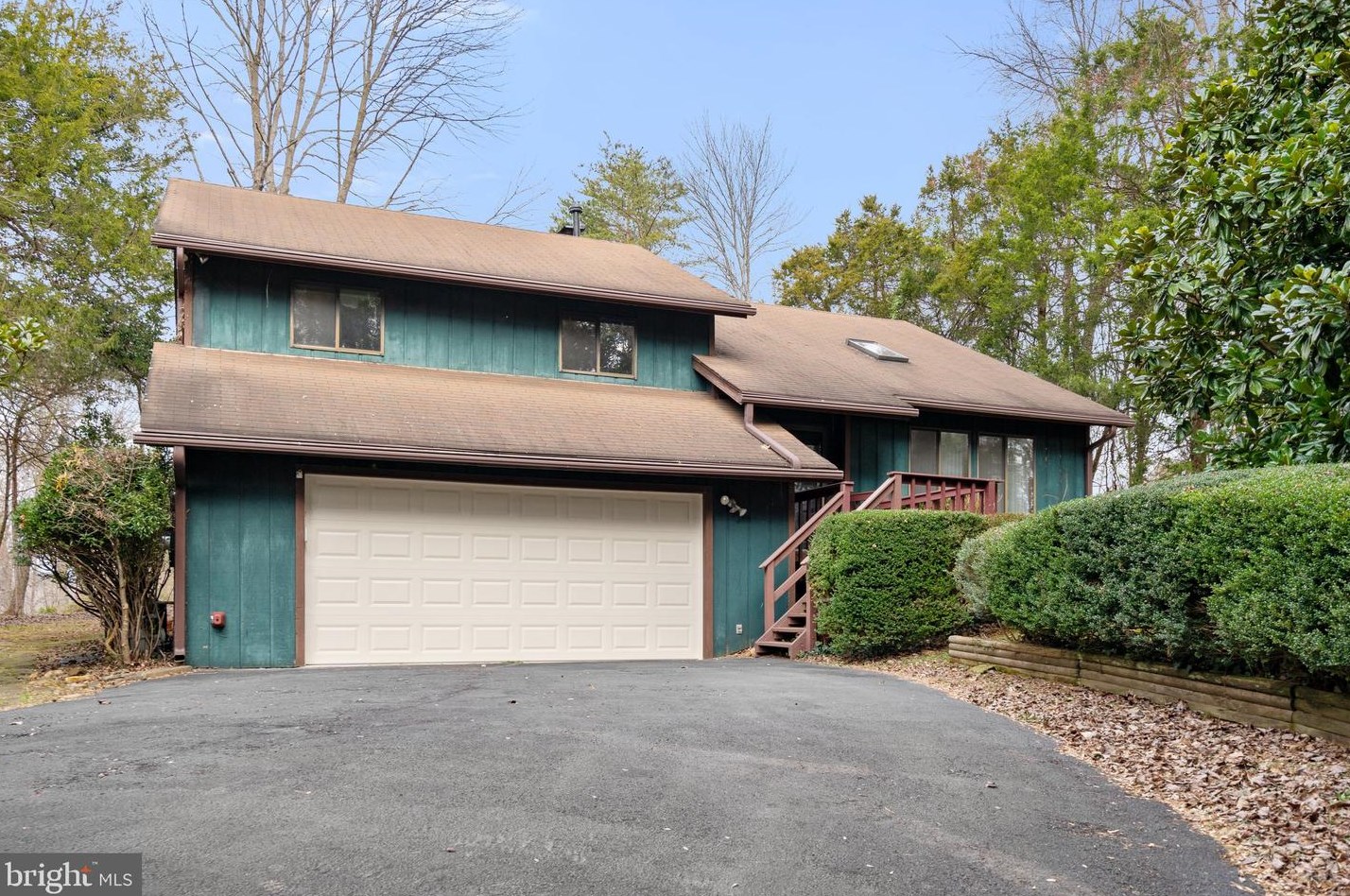 6992 Ivy Hill Dr, Warrenton, VA 20187-9525