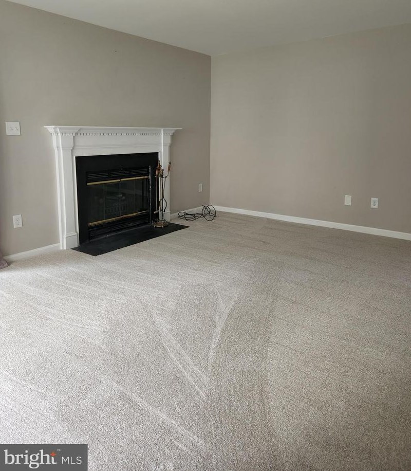 731 Cedar Crest Dr, Warrenton VA  20186-2136 exterior