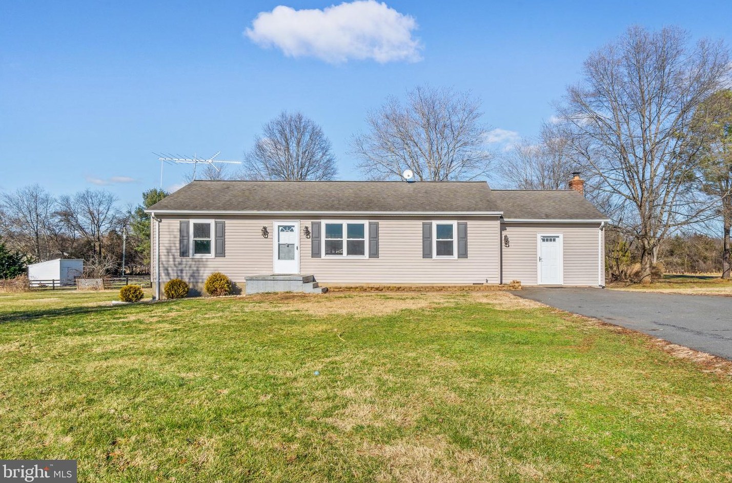 6592 Covingtons Corner Rd, Bealeton, VA 22712