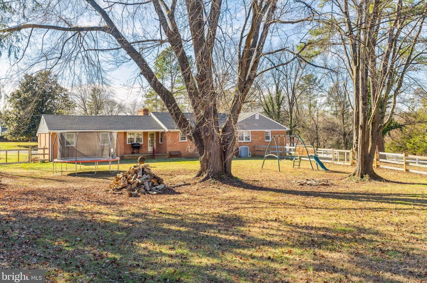 6326 Nordix Dr, Warrenton, VA 20187-4437