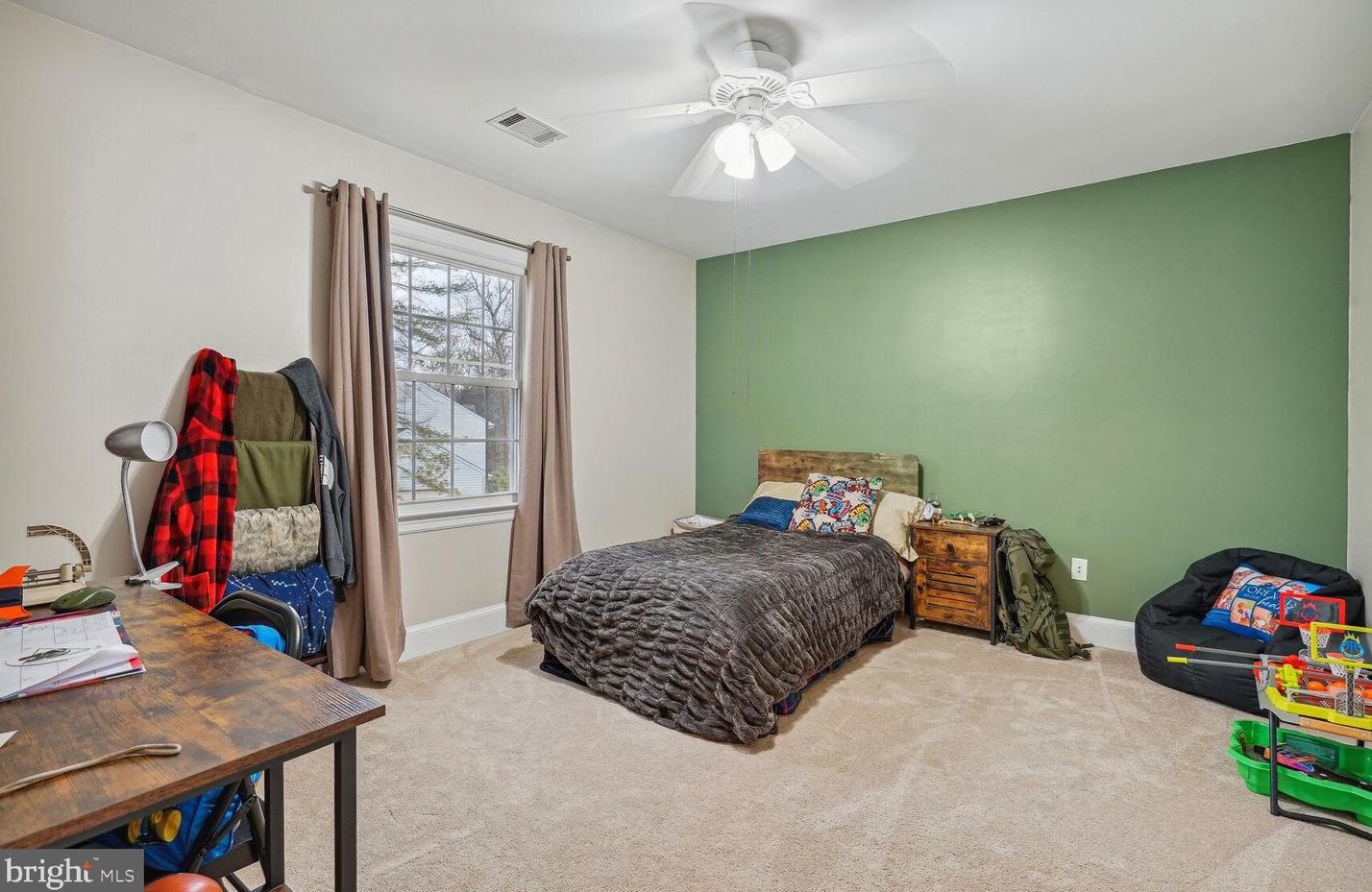7438 Waters Pl, Warrenton VA  20187-7933 exterior