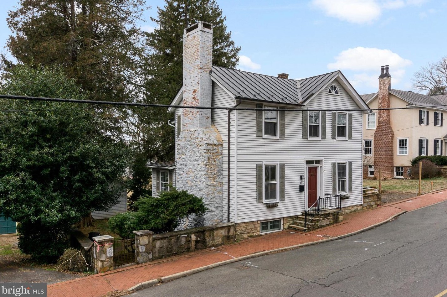 84 Winchester St, Warrenton, VA 20186-2817
