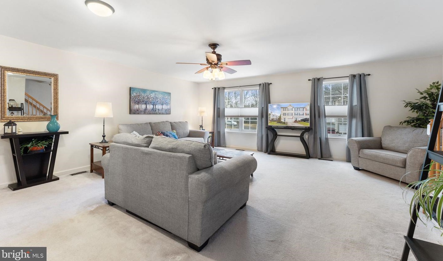 788 General Wallace Ct, Warrenton VA  20186-2111 exterior