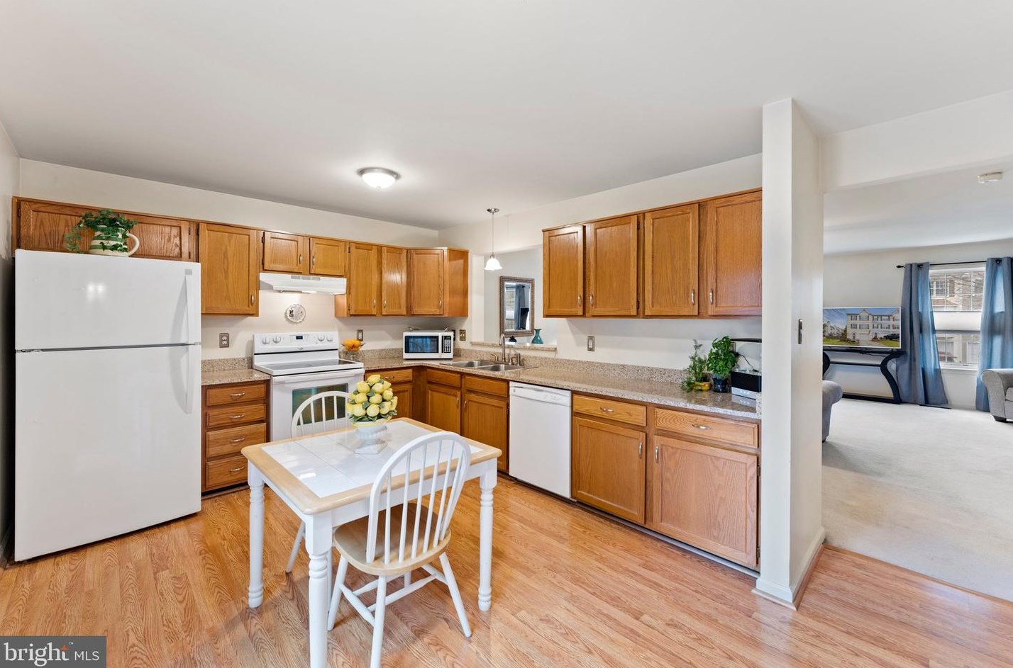 788 General Wallace Ct, Warrenton VA  20186-2111 exterior