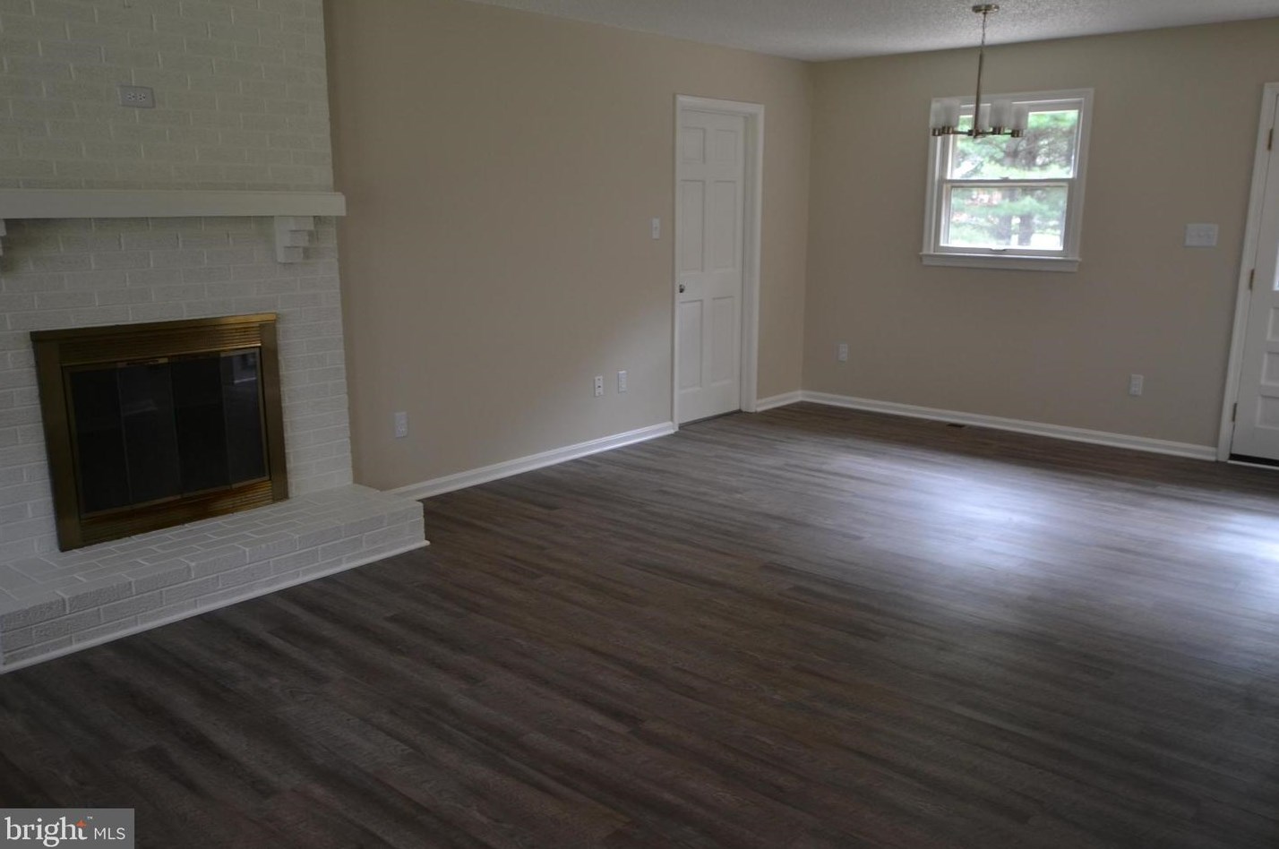 6033 Balls Mill Rd, Midland, VA 22728