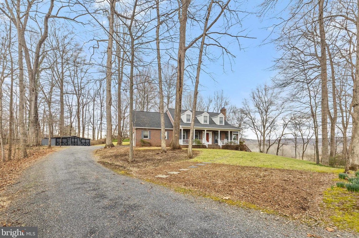 11286 Rosewood Ln, Marshall, VA 20115