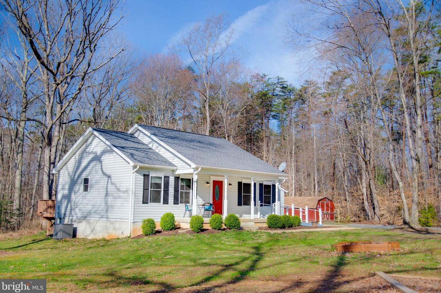 5588 Courtneys Corner Rd, Sumerduck, VA 22742-1803