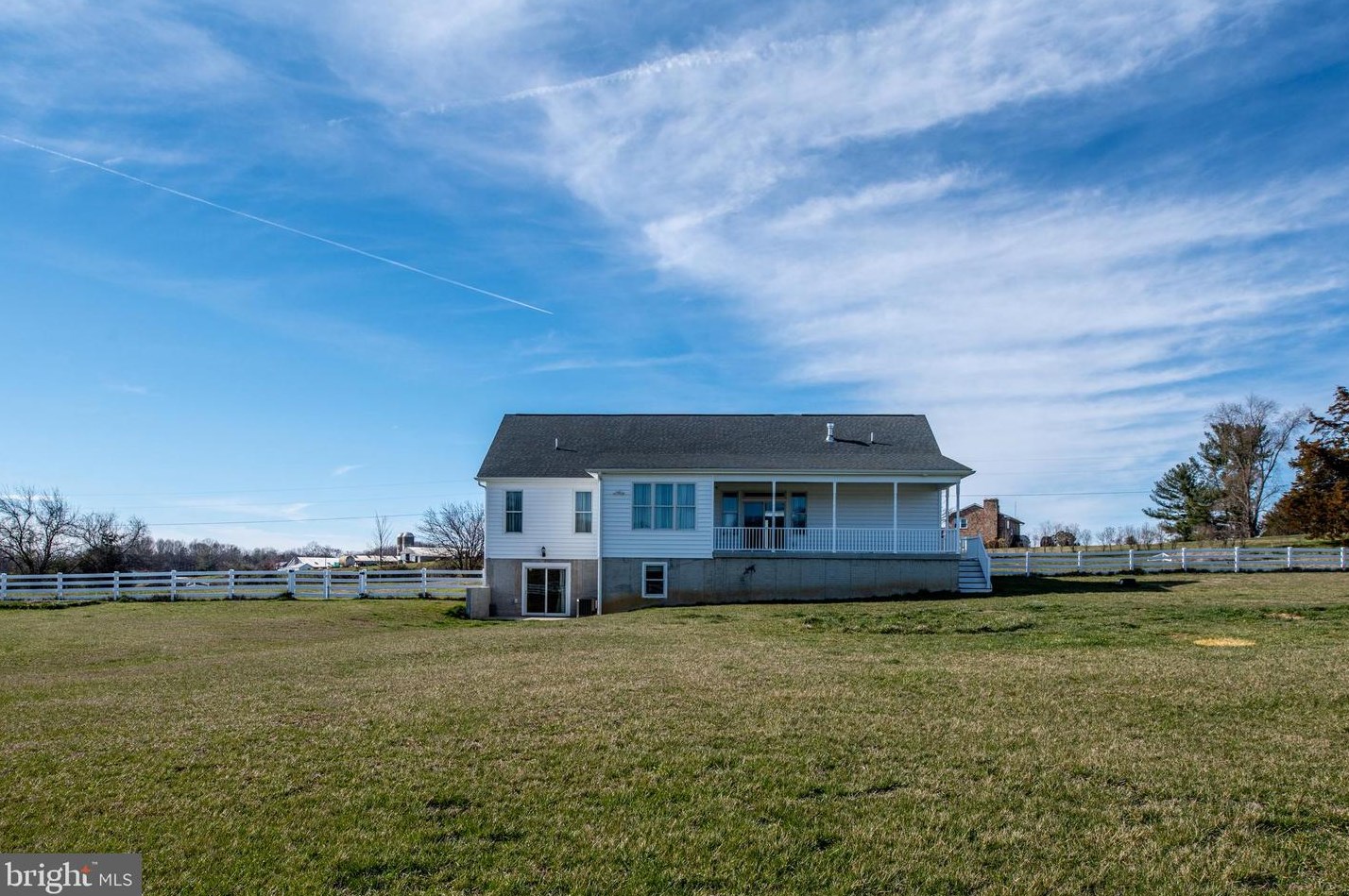 9519 Paradise Rd, Warrenton, VA 20186