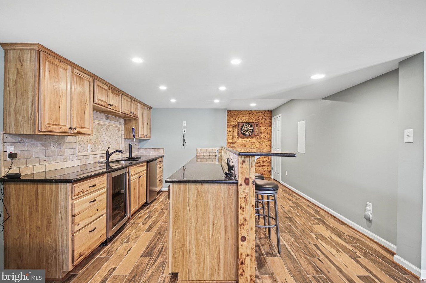 7389 Lake Willow Ct, Warrenton VA  20187-5834 exterior