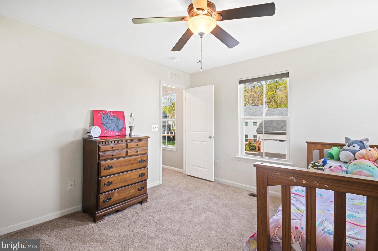 7389 Lake Willow Ct, Warrenton VA  20187-5834 exterior