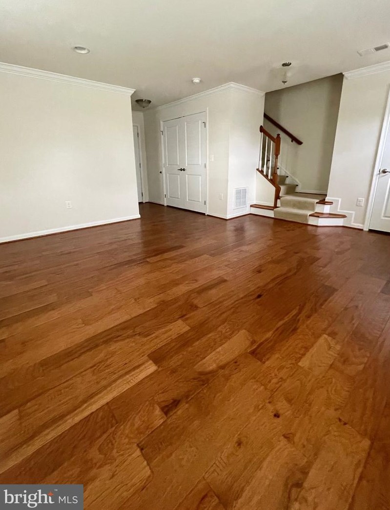 28 Madison St, Warrenton, VA 20186