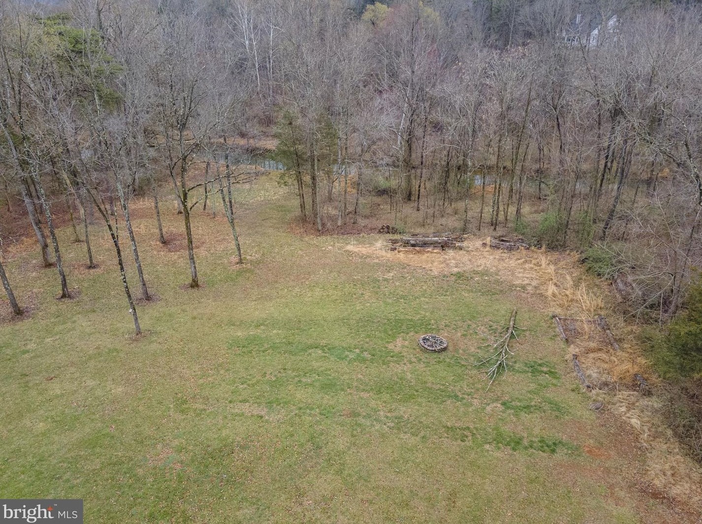 5650 Creekside Xing, Warrenton VA  20187-8812 exterior