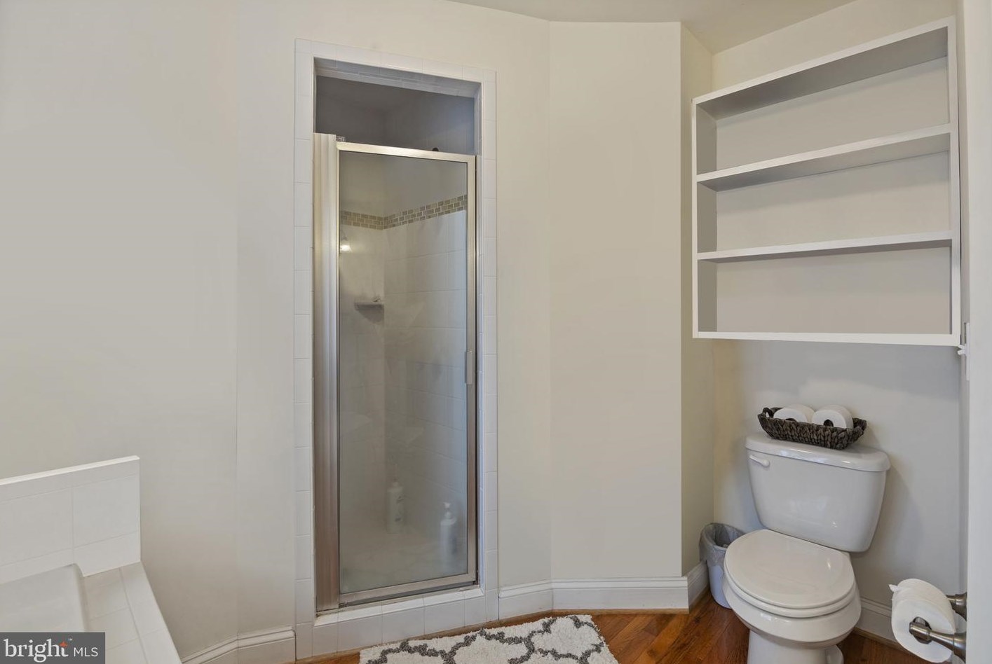 5650 Creekside Xing, Warrenton VA  20187-8812 exterior