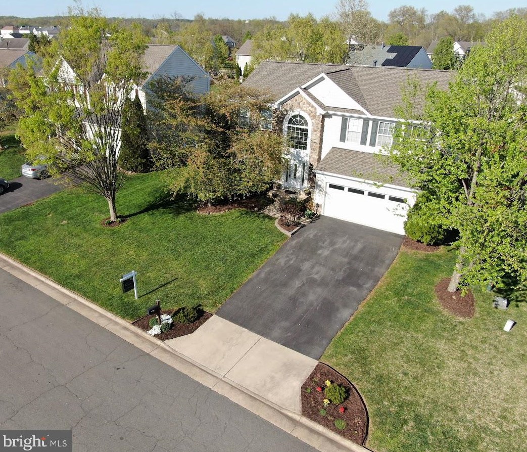 10819 Lord Chancellor Ln, Bealeton VA  22712-5625 exterior