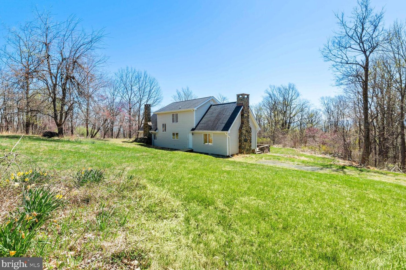 1640 Axton Ln, Linden, VA 22642
