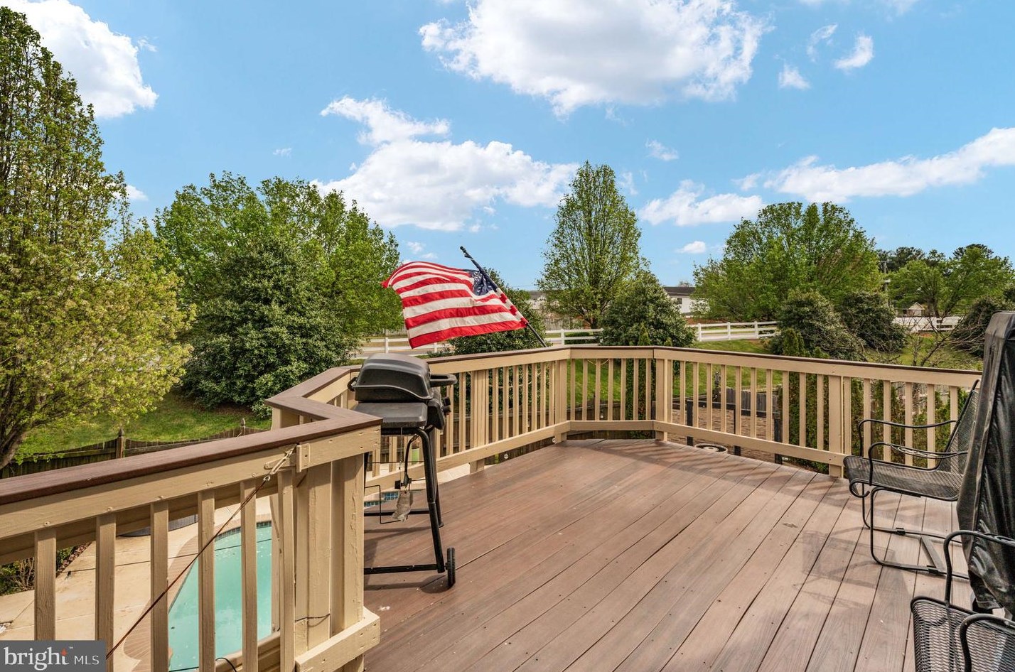 11183 Freedom Ct, Bealeton VA  22712-9458 exterior