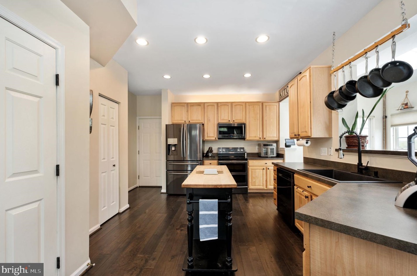 11183 Freedom Ct, Bealeton VA  22712-9458 exterior