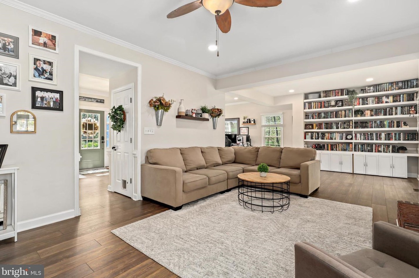 7096 Cumberland Dr, Warrenton VA  20187-4408 exterior