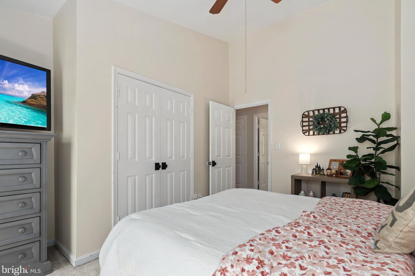 7096 Cumberland Dr, Warrenton VA  20187-4408 exterior