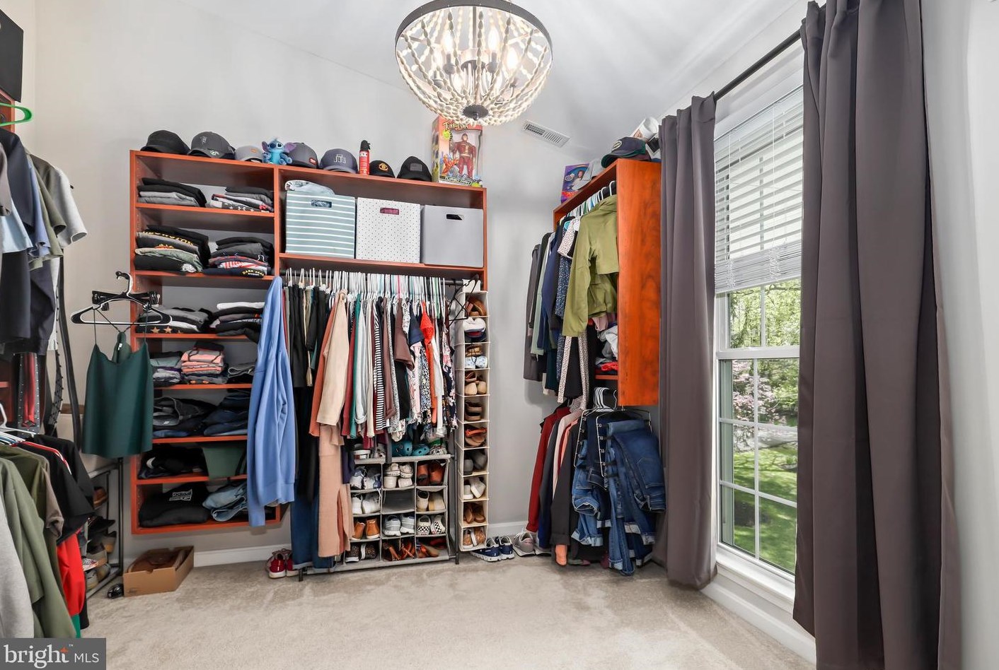 7096 Cumberland Dr, Warrenton VA  20187-4408 exterior