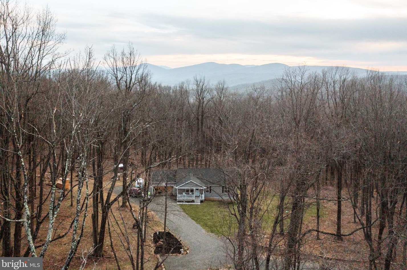4140 Cherry Hill, Linden, VA 22642